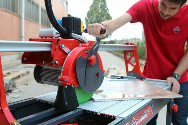 بورس ابزار کاشی کاری و سرامیک کاری در تهران